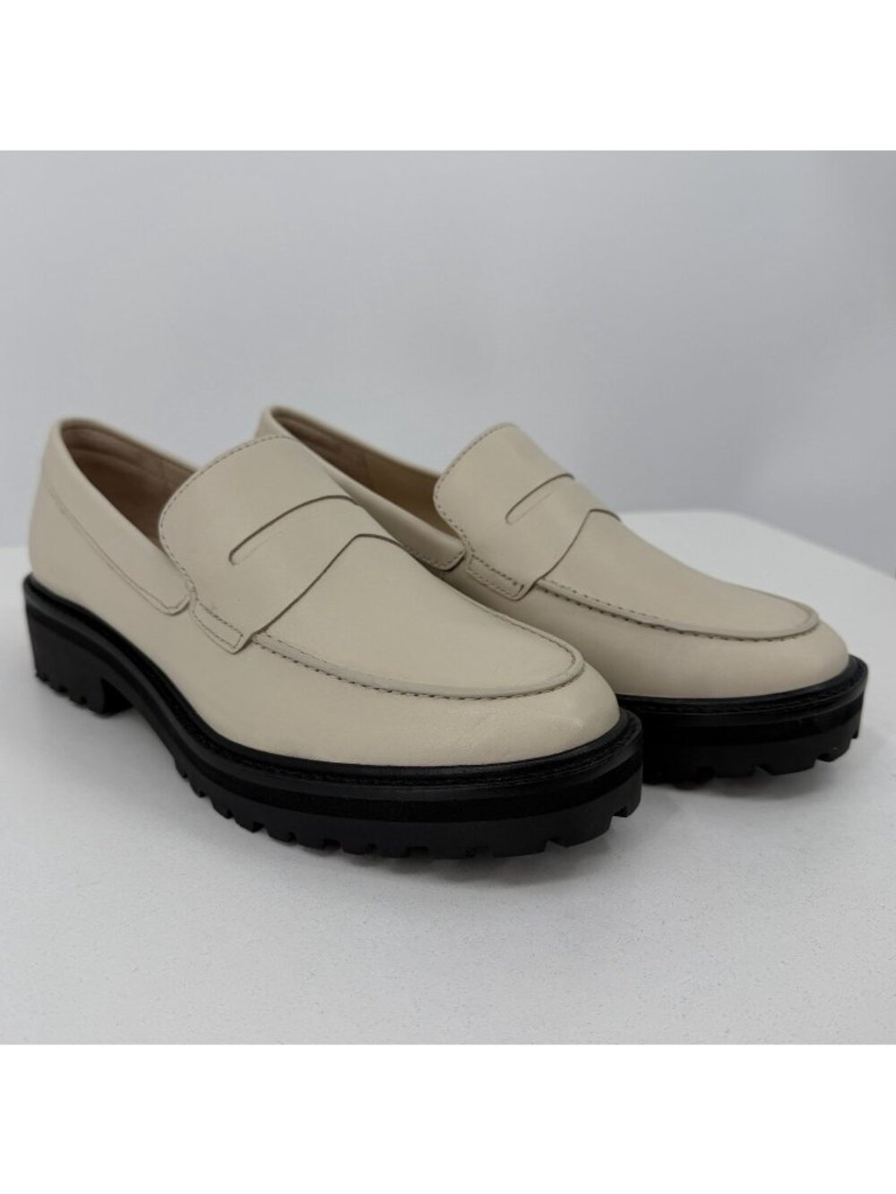 Everlane The Lug Loafer in Parchment/Ivory Leather size 8.5 Women's Chunky Heel*